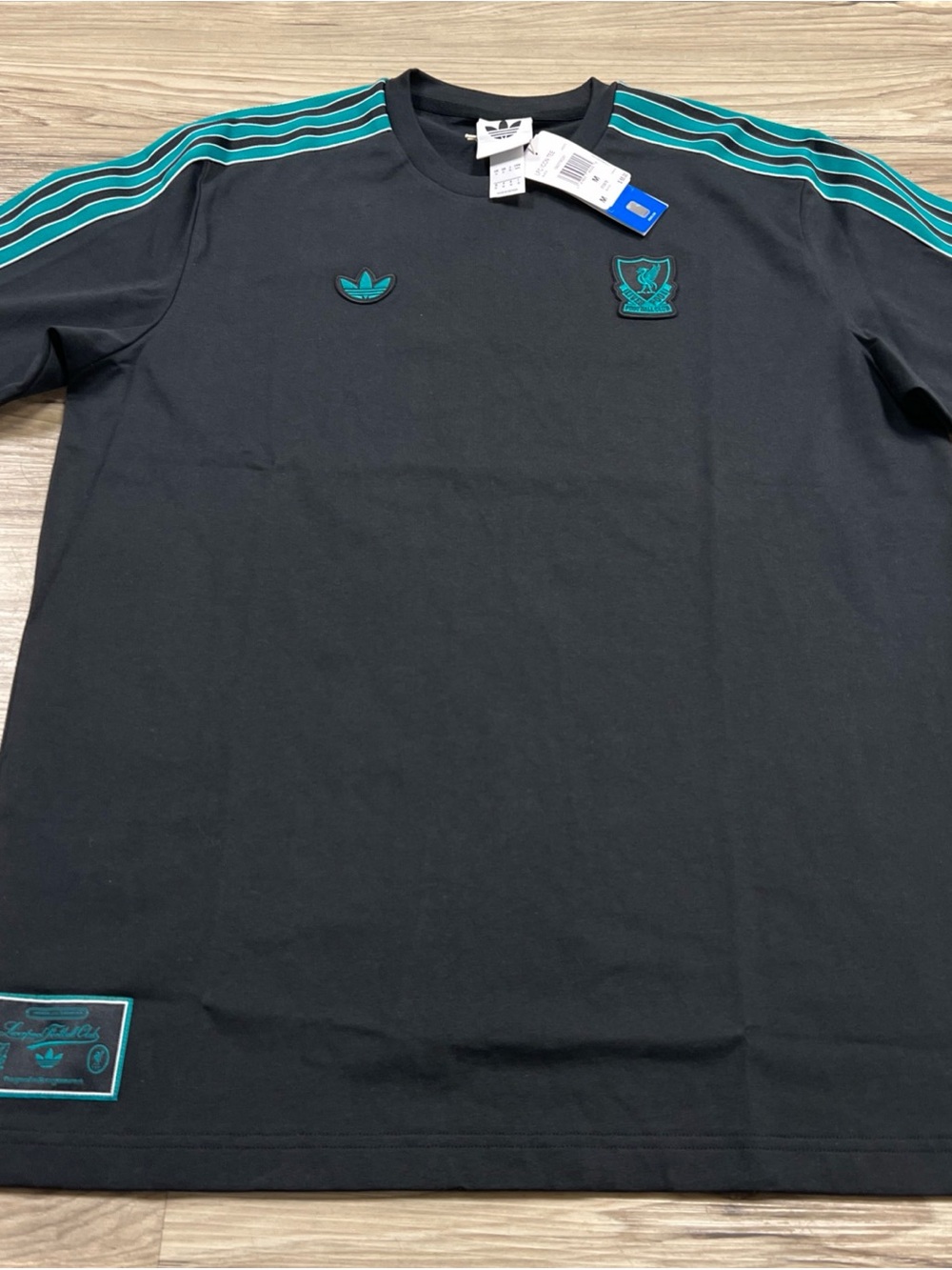 Adidas Liverpool FC Terrace Icons TShirt Black Men’s Size Medium JW5470 $55 NWT